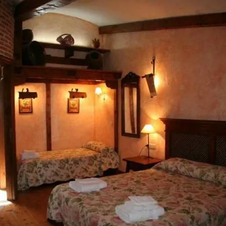 فندق Hospedium Hacienda Cavas 3*