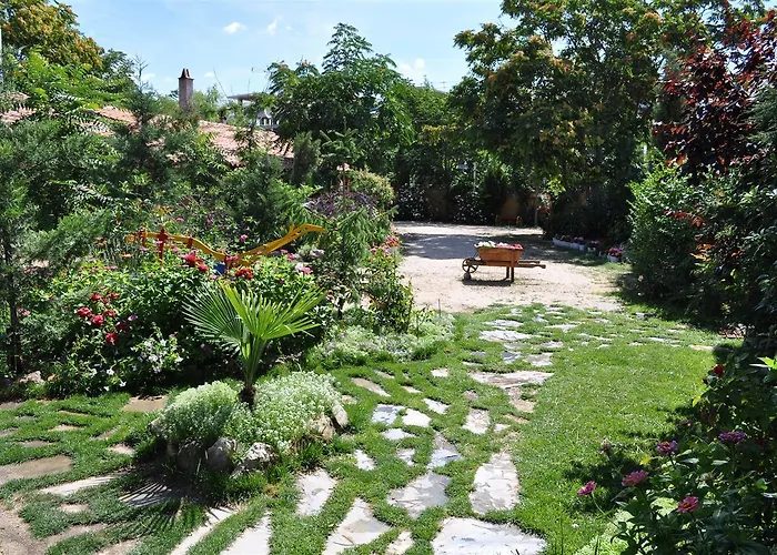 Hospedium Hacienda Cavas Hotel 3*